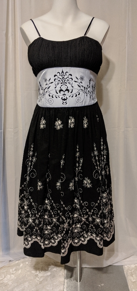 Lyndia by Lyndia Procanik Dress